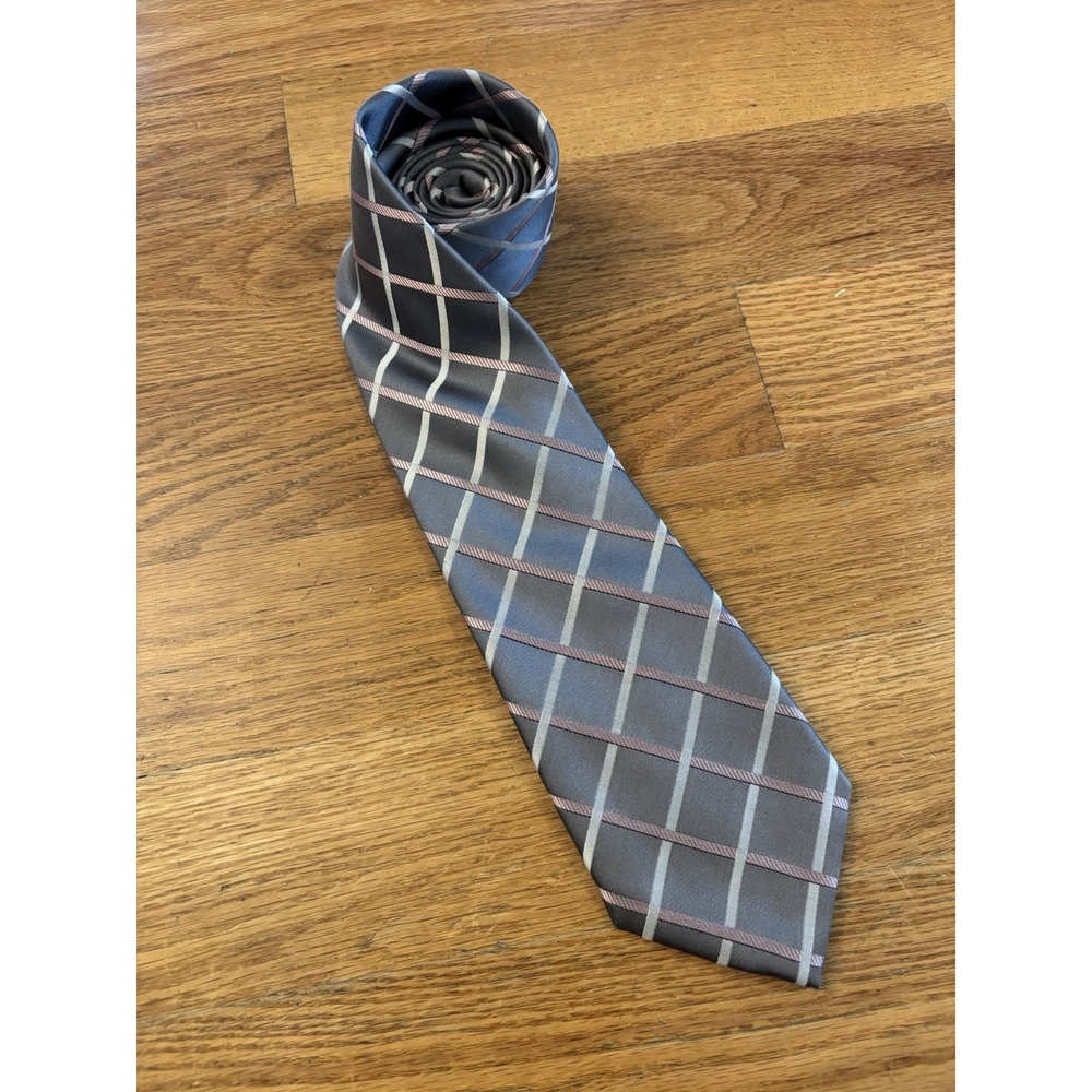 Donald J. Trump 100%‎ Silk Signature Collection Men's Necktie Gray Silver Pink